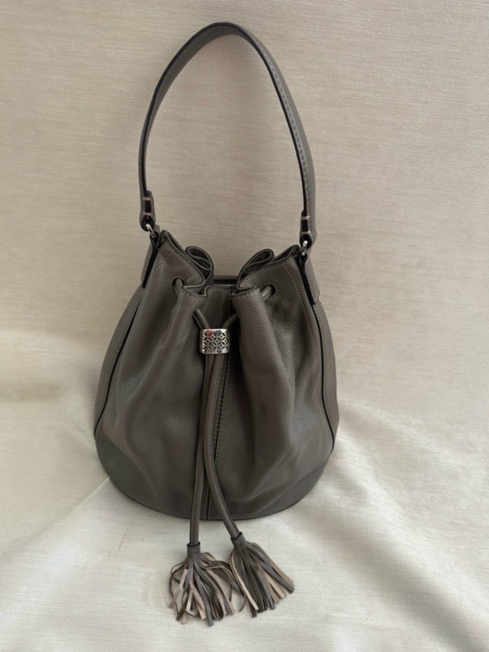 BRIGHTON Calliope pewter/ gray tassel drawstring hobo bag. Excellent condition! - Picture 2 of 11